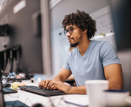 Data Engineer image